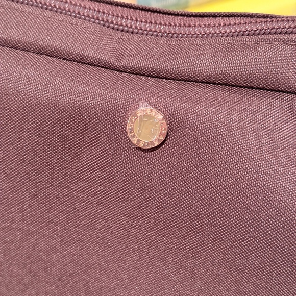 BVLGARI | Emirates Business Class Toiletry Pouch for Men - Picture 6 of 6